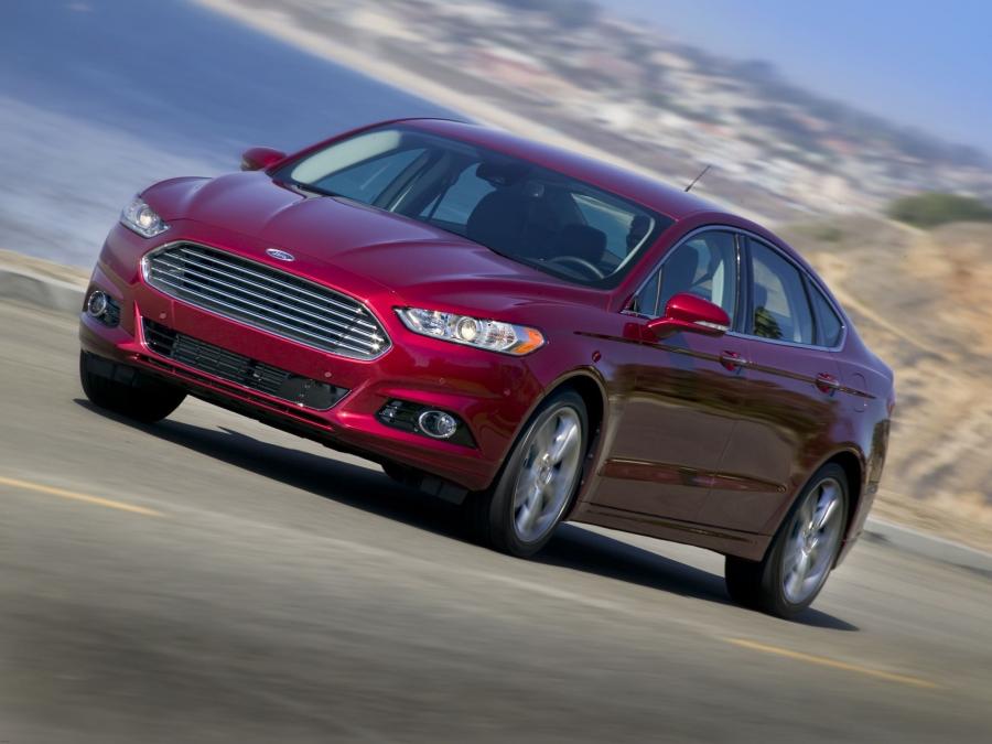  Ford Fusion 2013 года  (US) (фото 44 из 202)